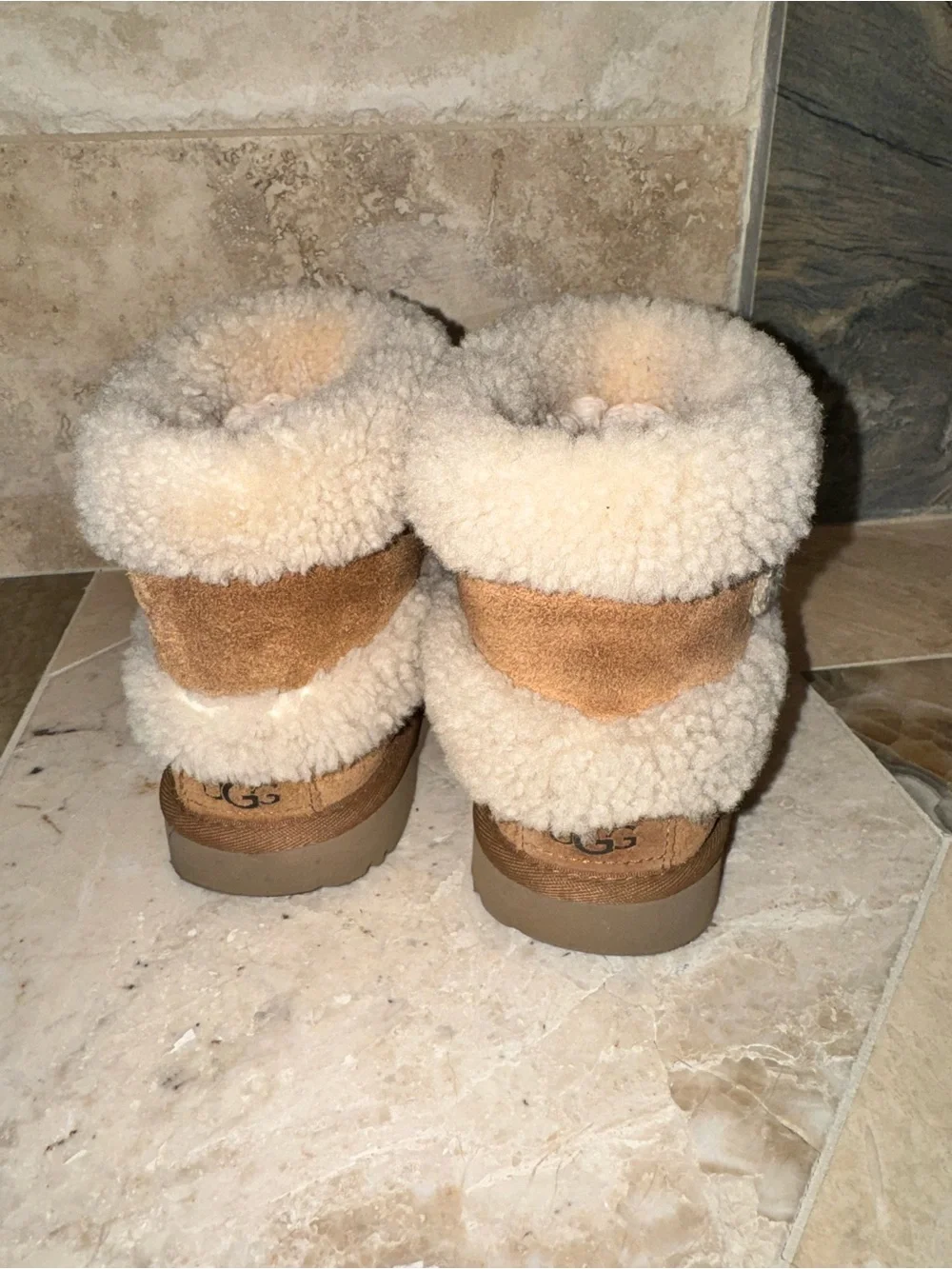 UGG Kids Size 2 Chestnut Shearling Logo Cozy Winter Boots